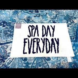 Rae Dunn "Spa Day Everyday" Rug/bath mat NWT